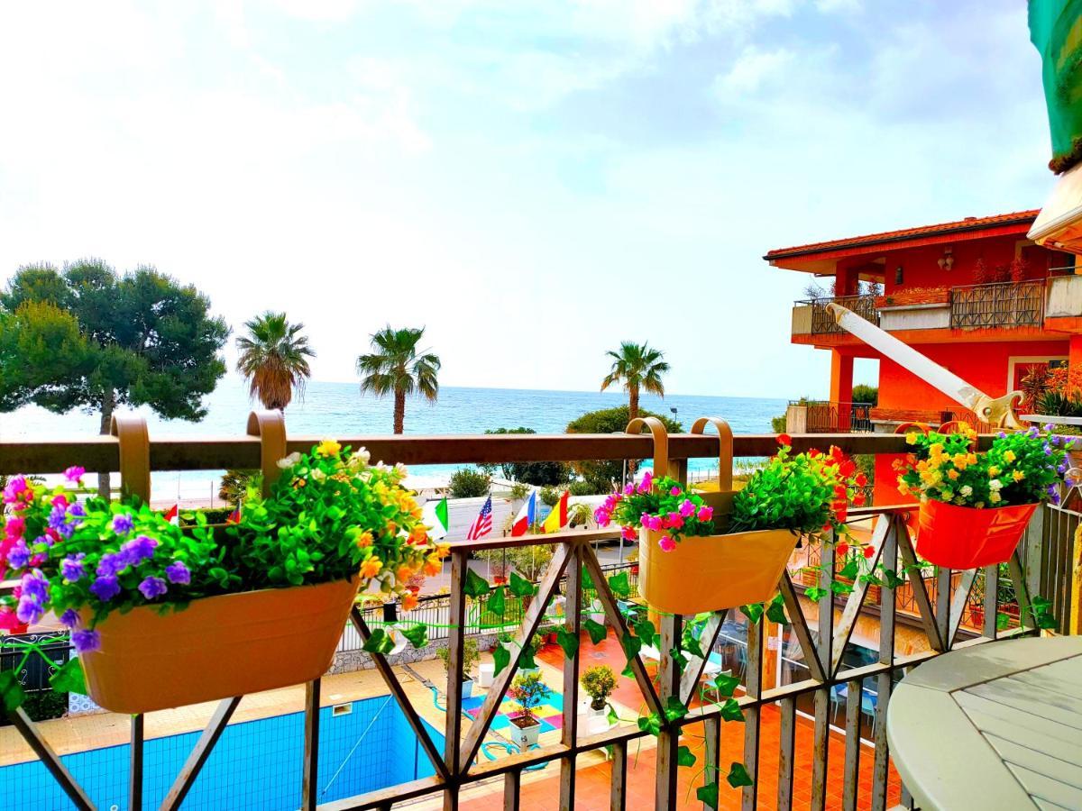 Taormina By The Sea Διαμέρισμα Mazzeo Εξωτερικό φωτογραφία